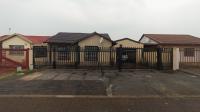 Front View of property in Karenpark