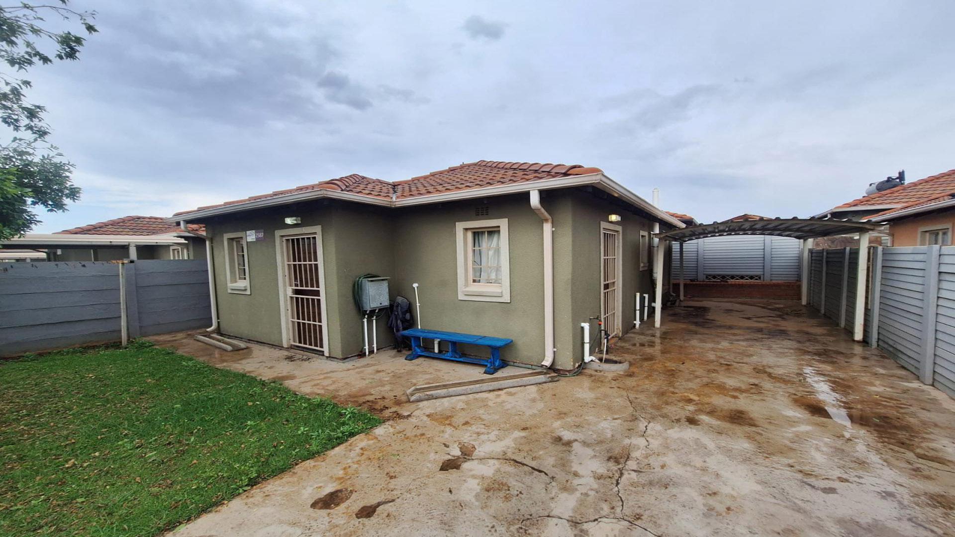 Front View of property in Watervalspruit