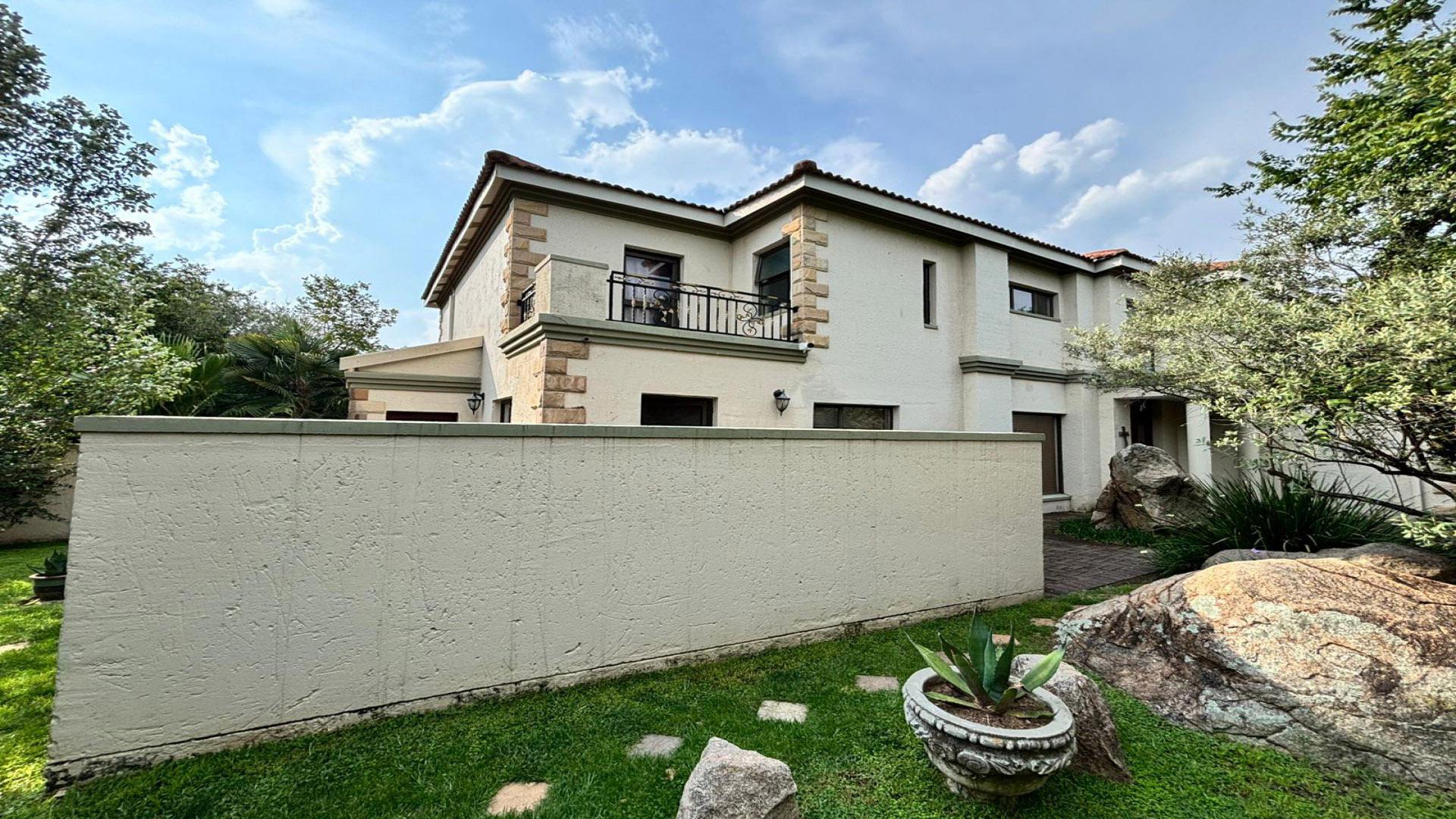 Front View of property in Vaal de Grace Golf Estate