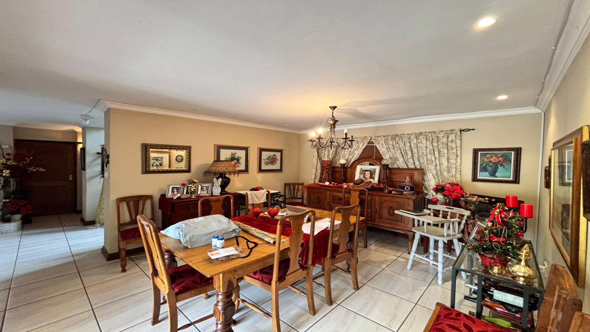 Dining Room of property in Vaal de Grace Golf Estate