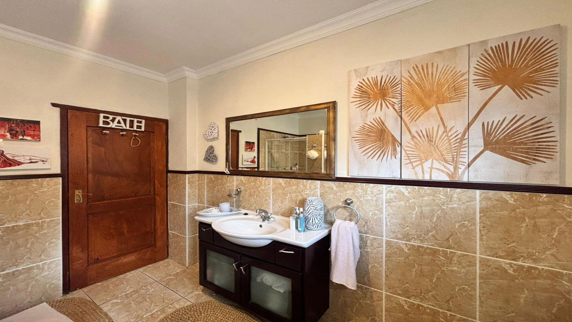 Bathroom 2 of property in Vaal de Grace Golf Estate