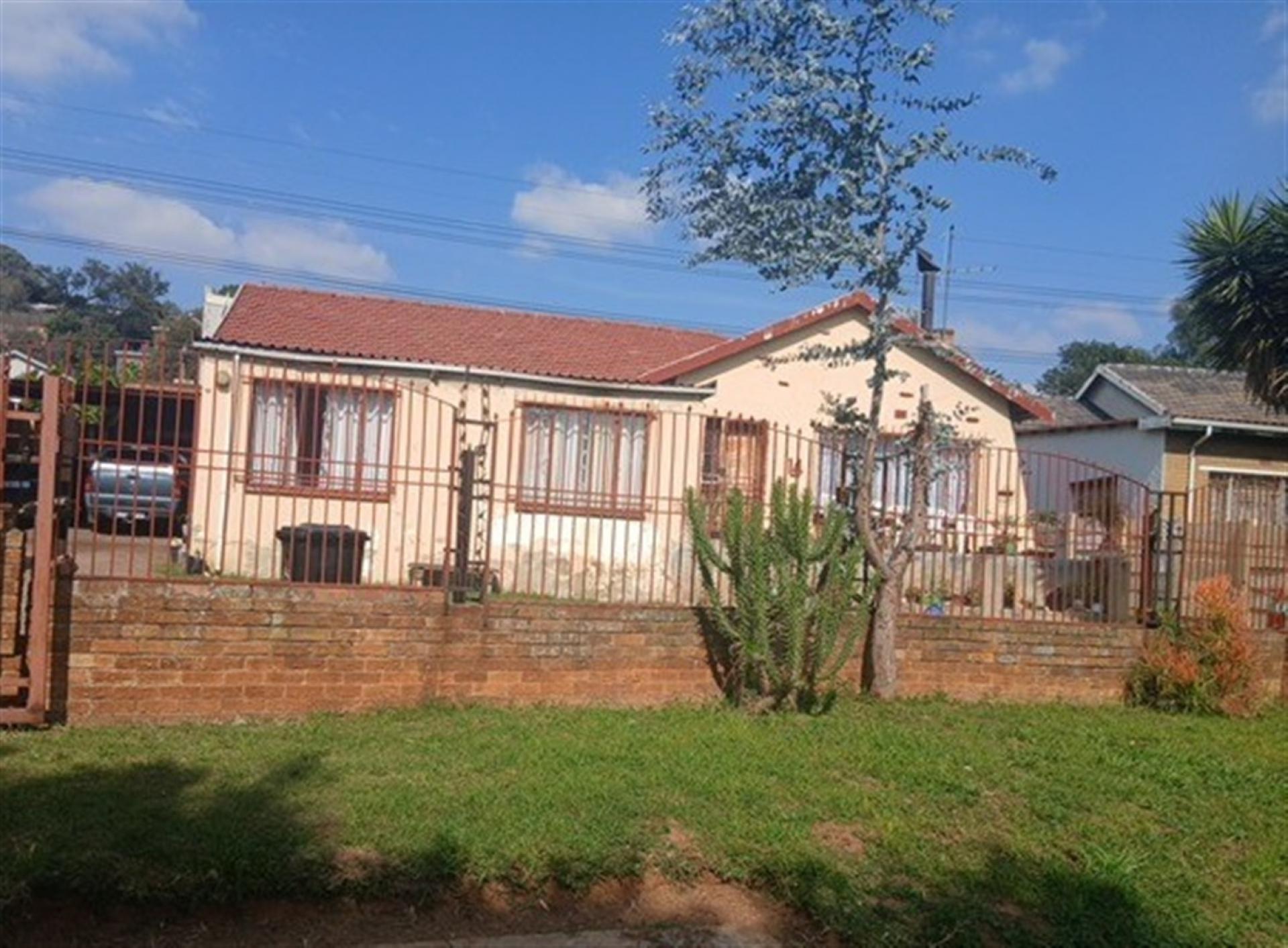 Front View of property in Solheim