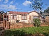 Front View of property in Solheim