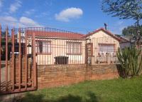 Front View of property in Solheim
