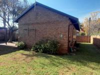  of property in Rooihuiskraal North