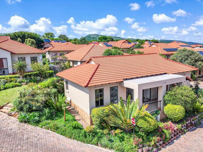 2 Bedroom House for Sale For Sale in Hartbeespoort - MR701933