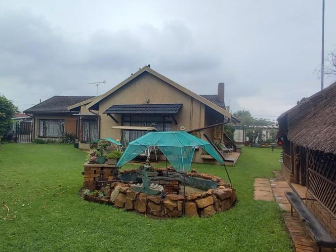 3 Bedroom House for Sale For Sale in Germiston - MR701945