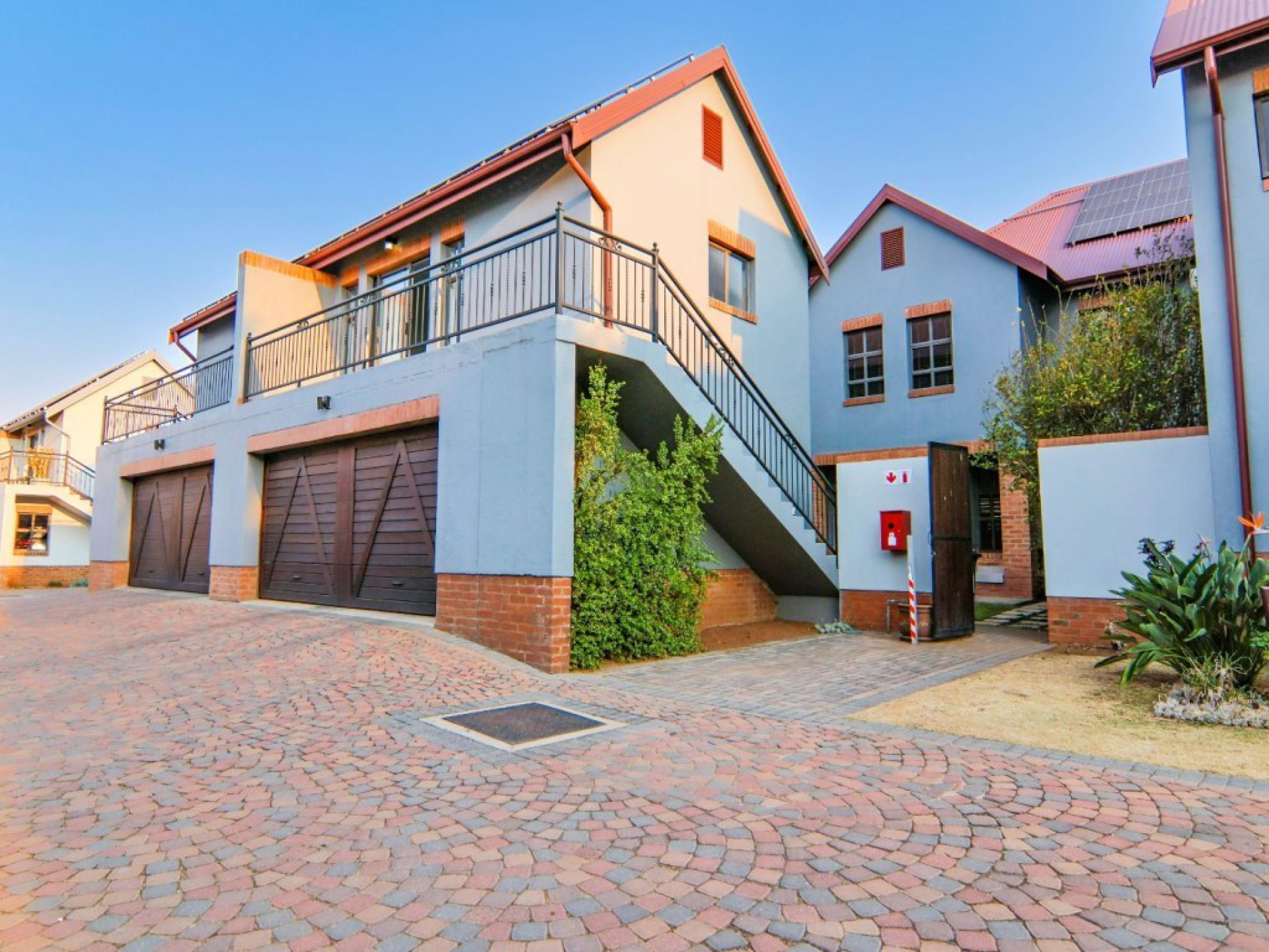  of property in Heritage Hill