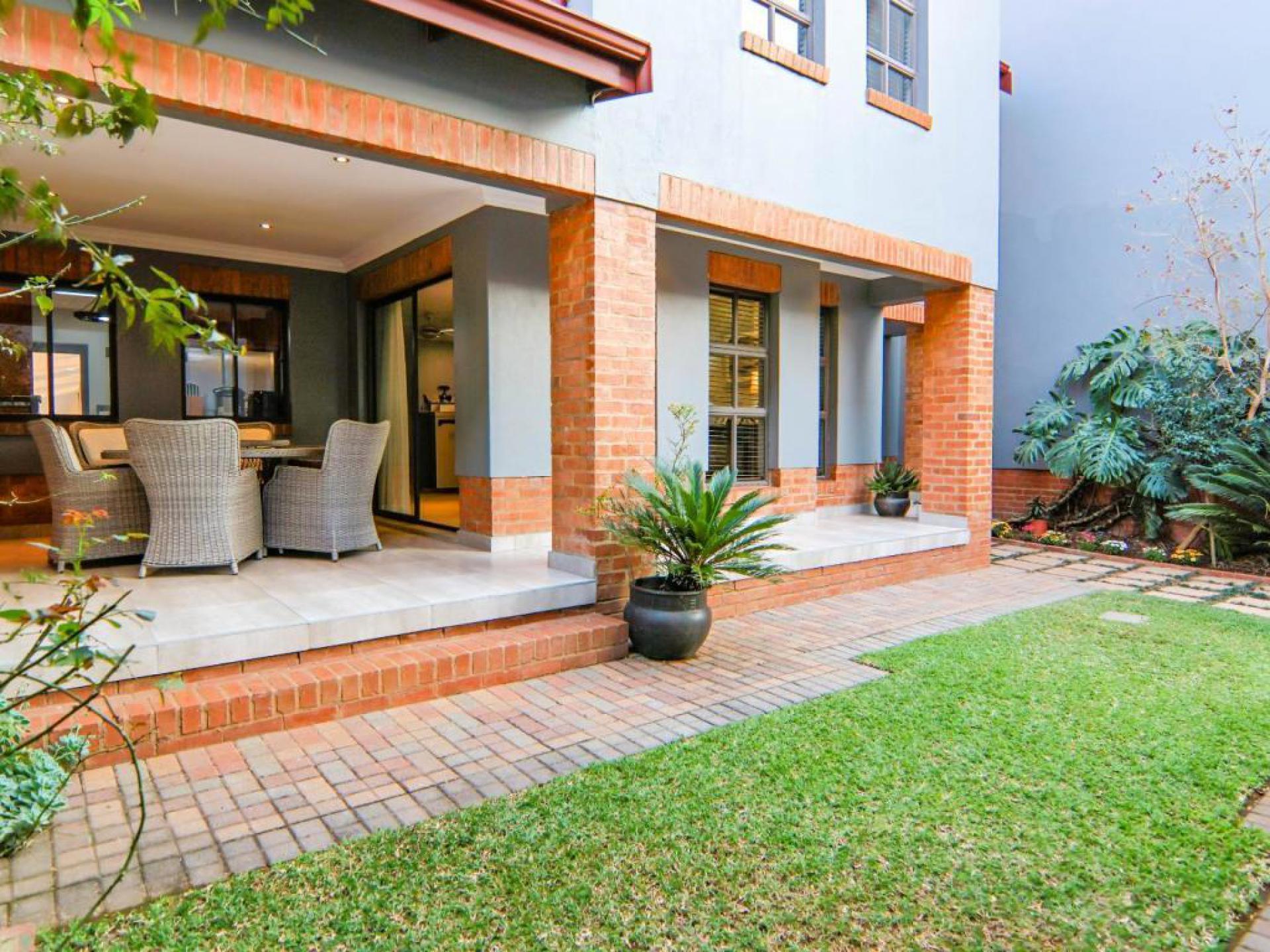  of property in Heritage Hill