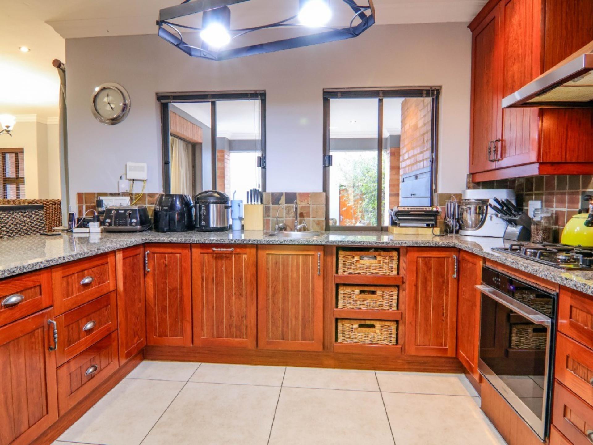  of property in Heritage Hill