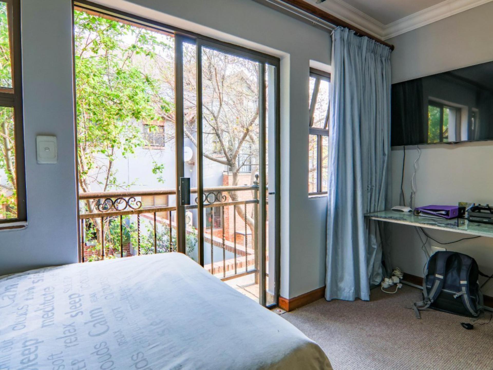  of property in Heritage Hill