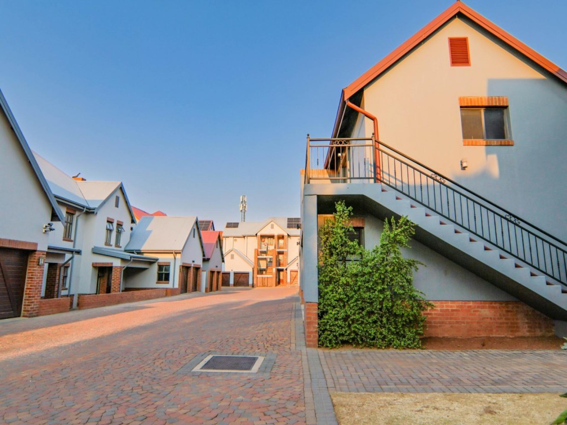  of property in Heritage Hill