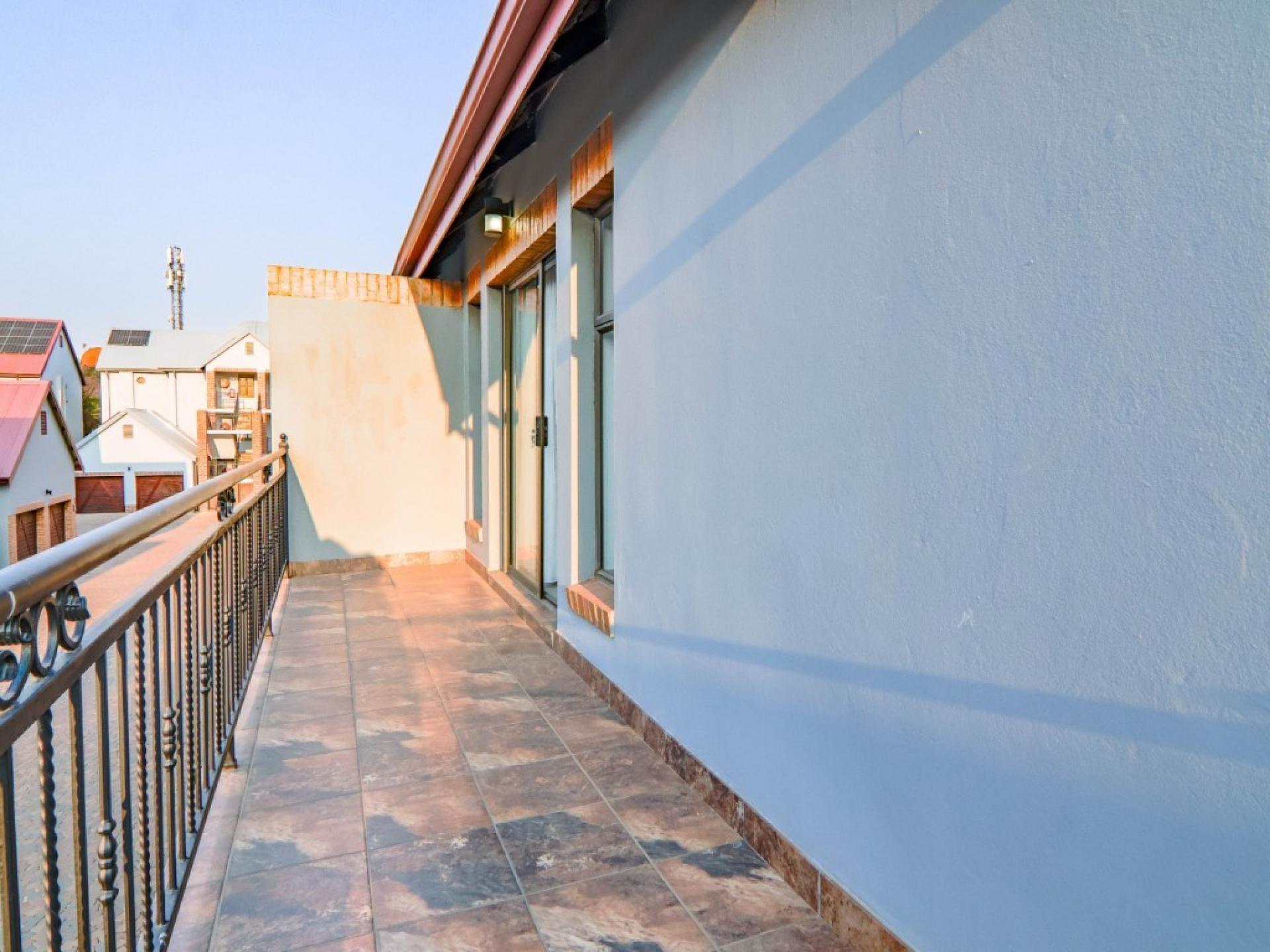  of property in Heritage Hill