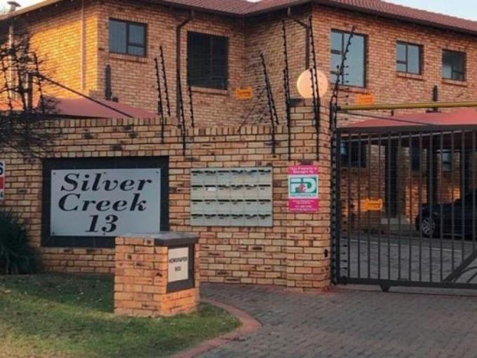 2 Bedroom Simplex for Sale For Sale in Florentia - MR701958