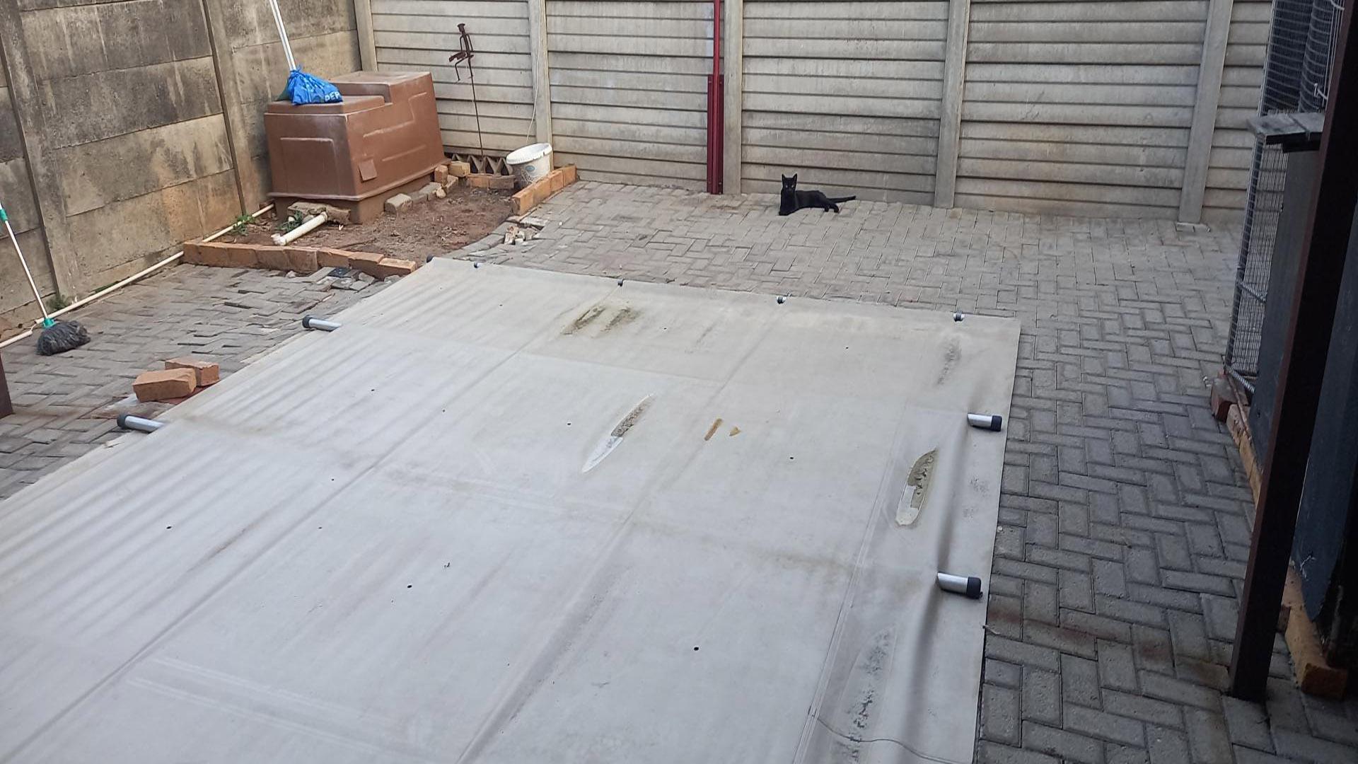 Backyard of property in Rustenburg Oos-Einde