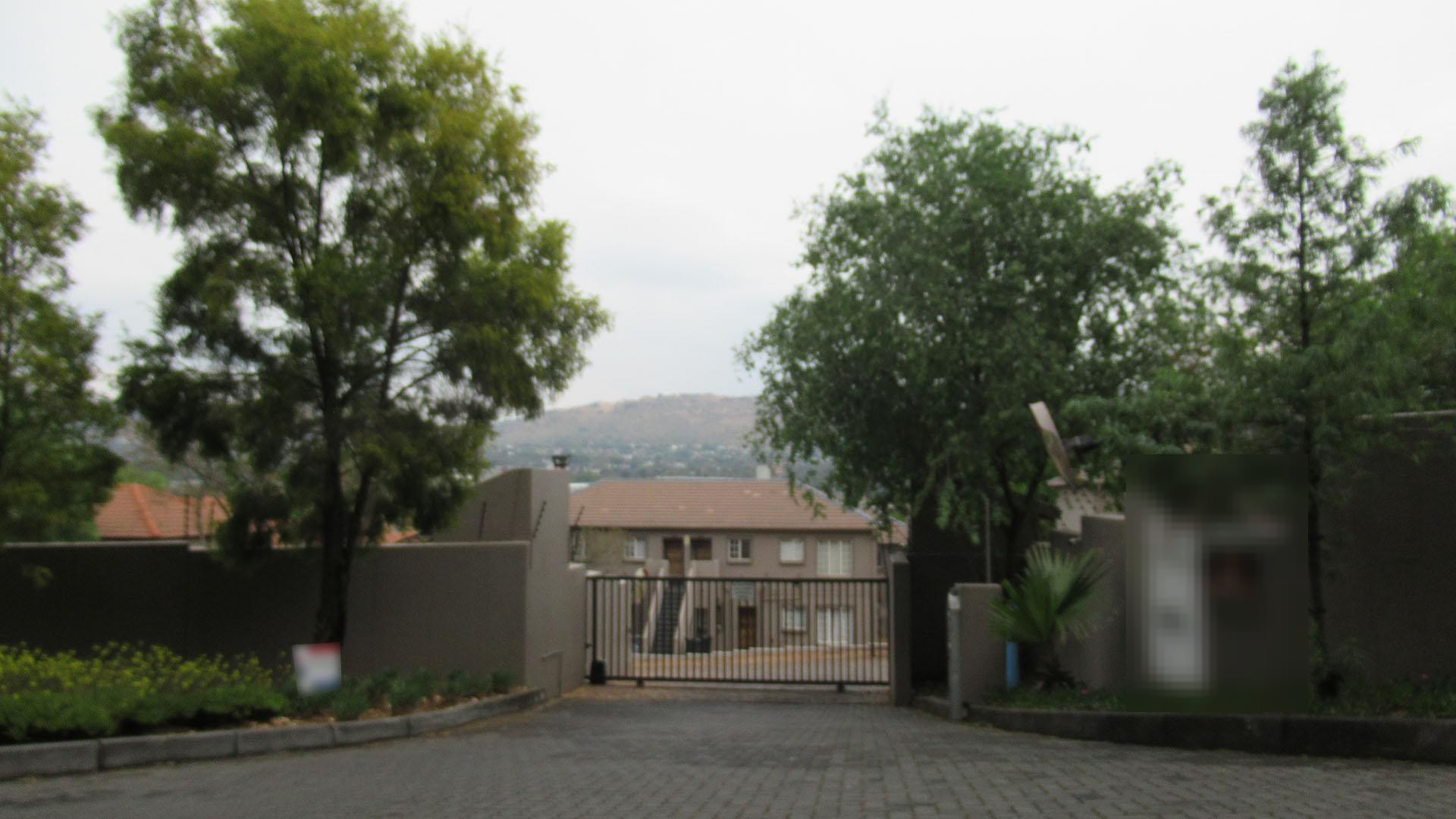 Front View of property in Wilgeheuwel 