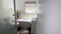 Bathroom 1 of property in Wilgeheuwel 