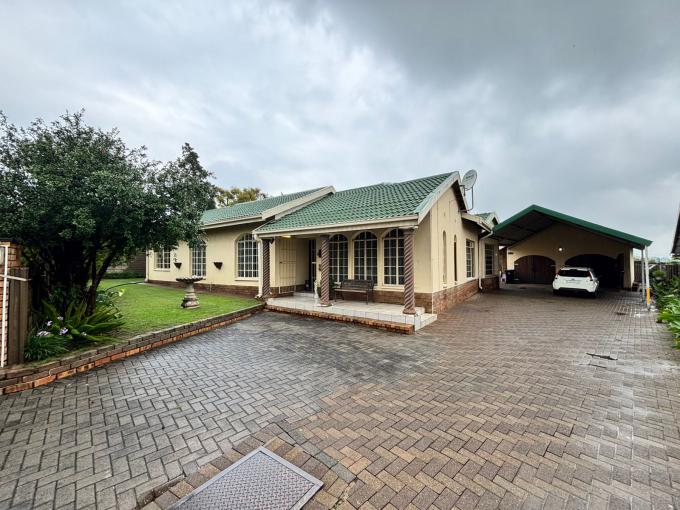 6 Bedroom House for Sale For Sale in Vanderbijlpark - MR701998