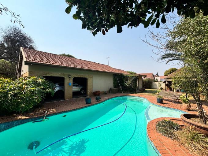3 Bedroom Freehold Residence for Sale For Sale in Vanderbijlpark - MR702001