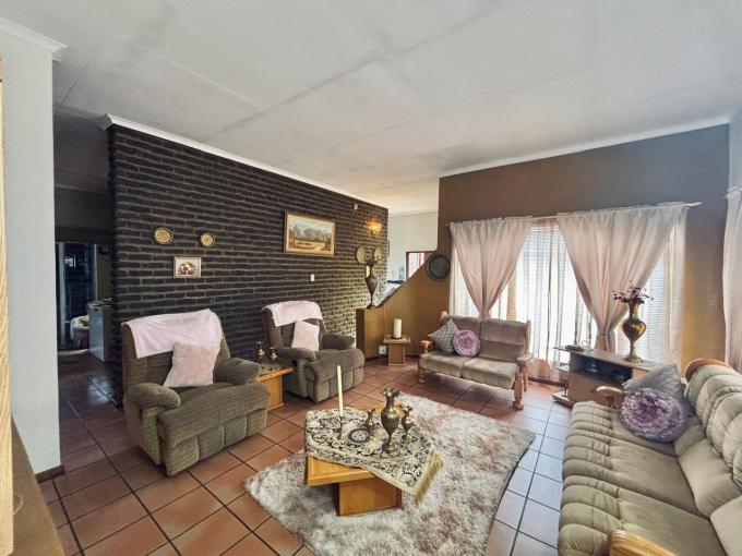 3 Bedroom House for Sale For Sale in Sasolburg - MR702030