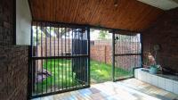 Patio - 15 square meters of property in Claremont