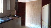 Kitchen - 7 square meters of property in Claremont