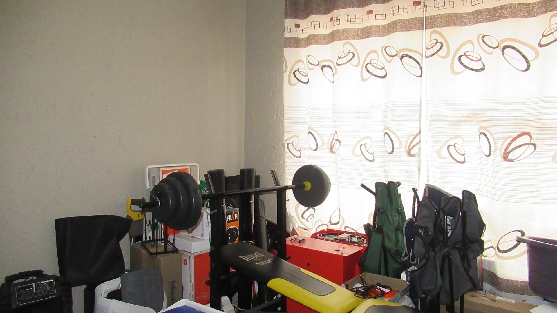 Bed Room 2 - 9 square meters of property in Buccleuch