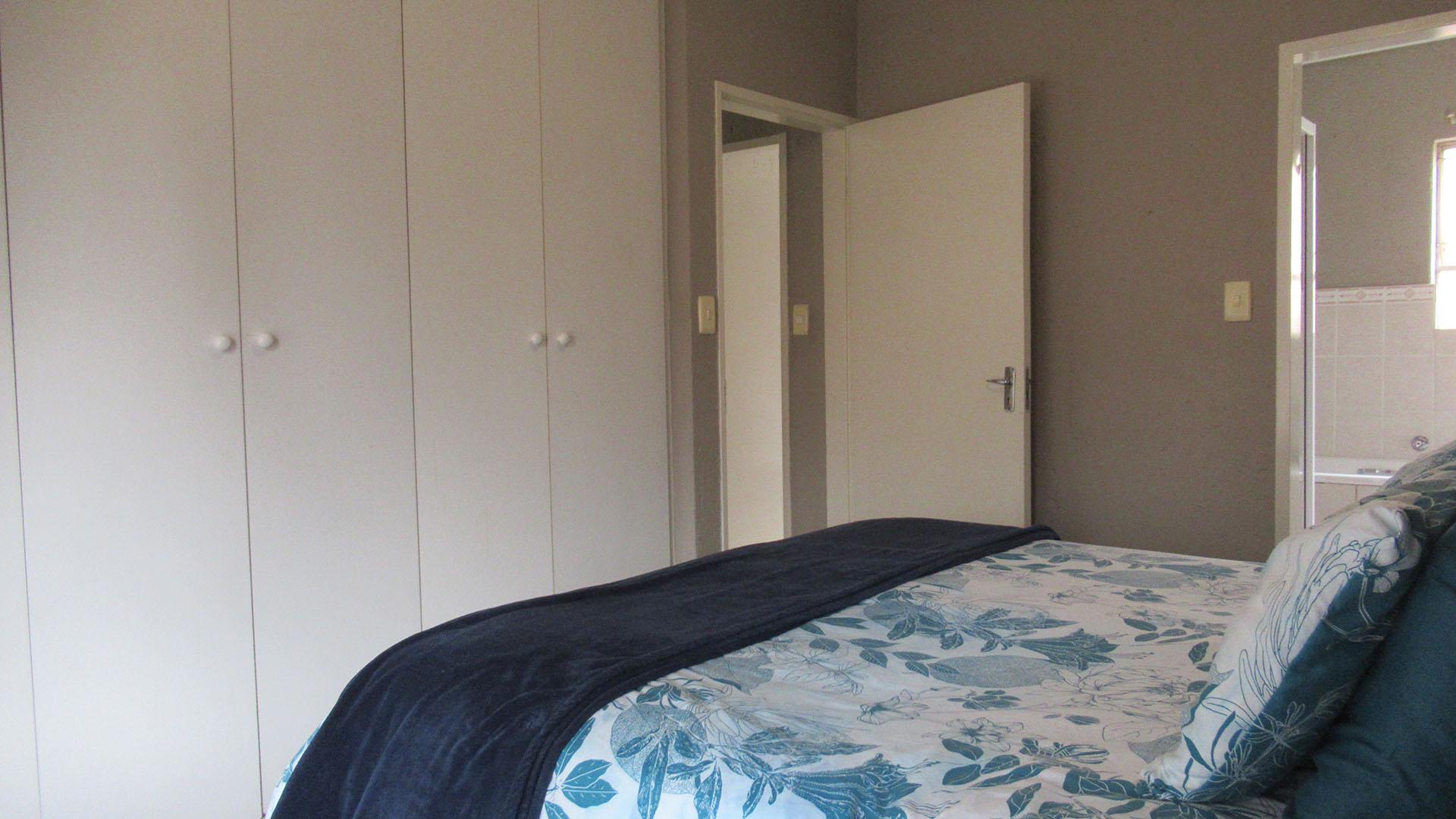 Main Bedroom - 15 square meters of property in Buccleuch