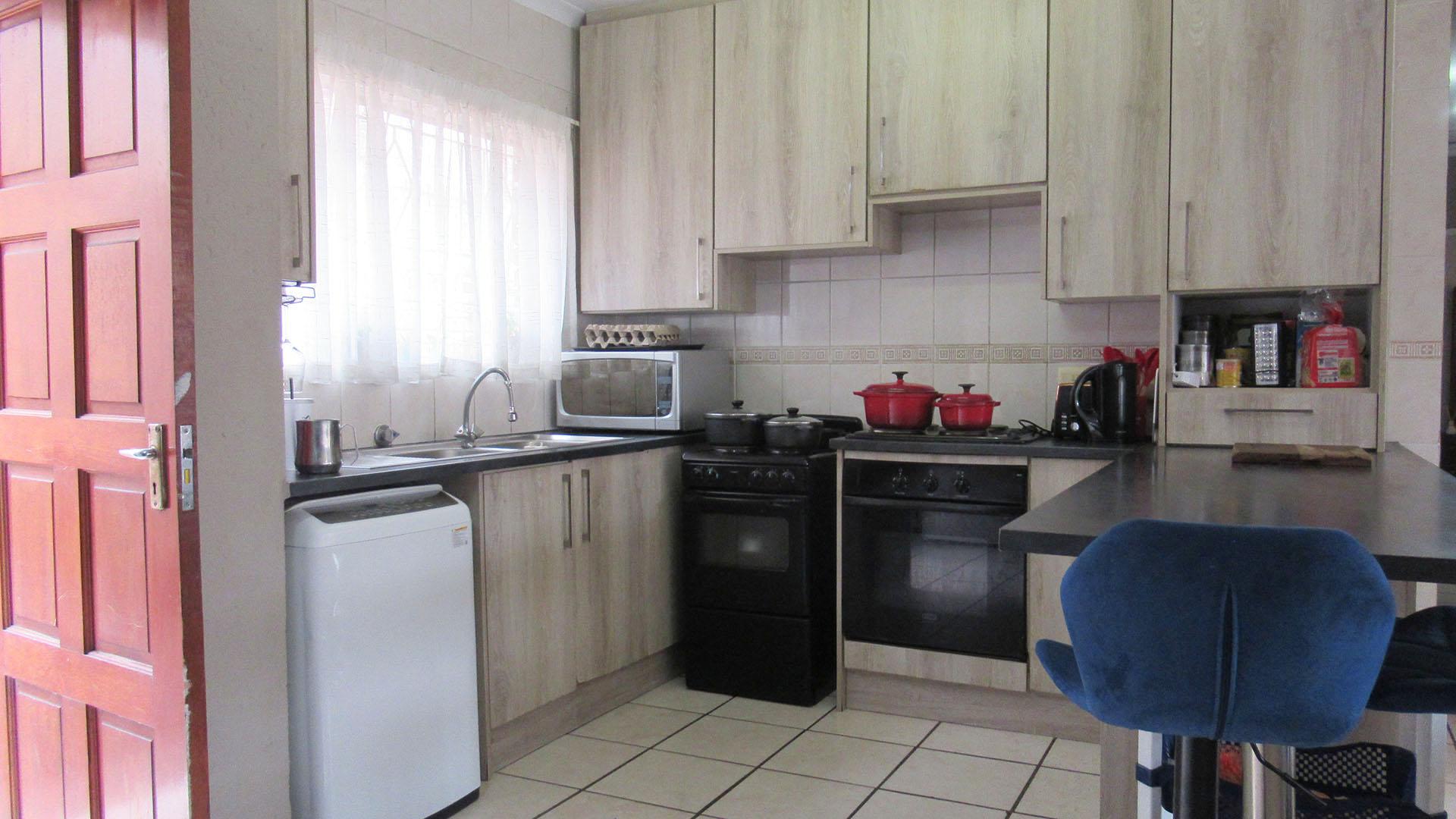 Kitchen - 16 square meters of property in Buccleuch
