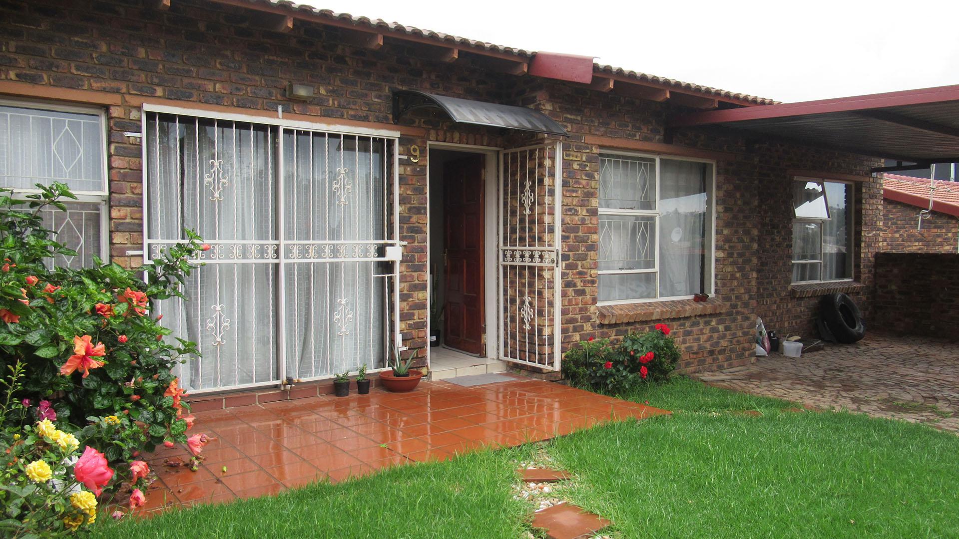 Front View of property in Buccleuch