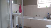 Main Bathroom - 8 square meters of property in Buccleuch