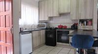 Kitchen - 16 square meters of property in Buccleuch