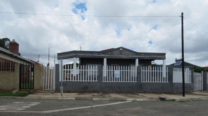 3 Bedroom Freehold Residence for Sale For Sale in Coronationville - Private Sale - MR702090