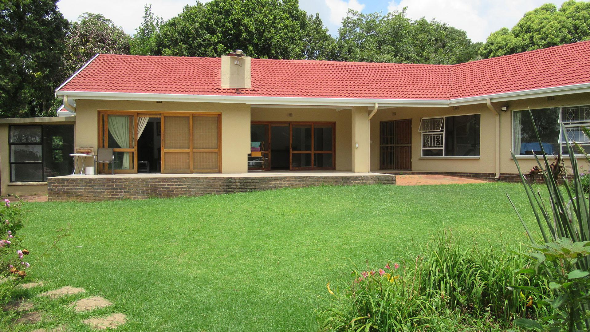Front View of property in Constantia Kloof