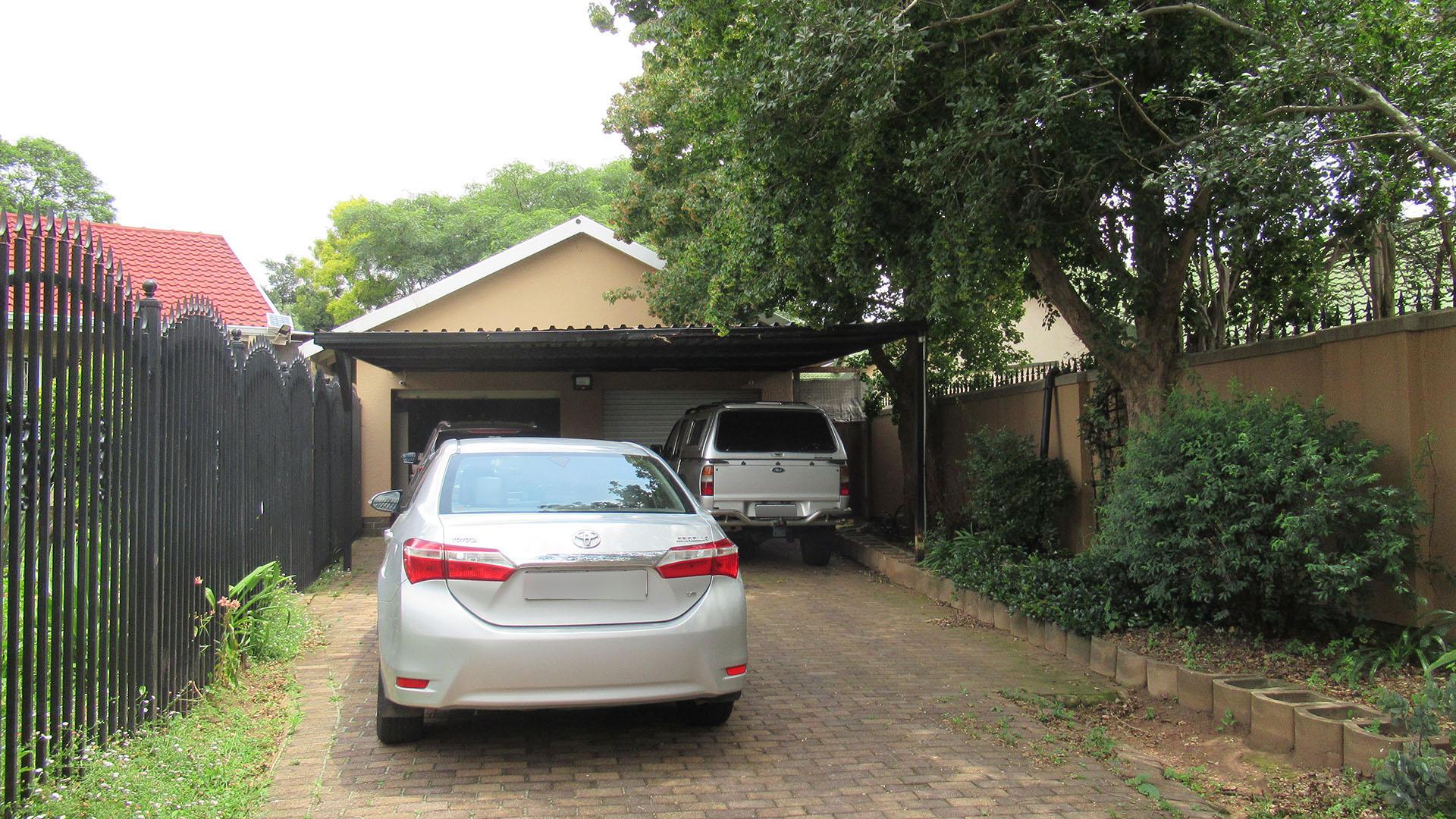 Front View of property in Constantia Kloof
