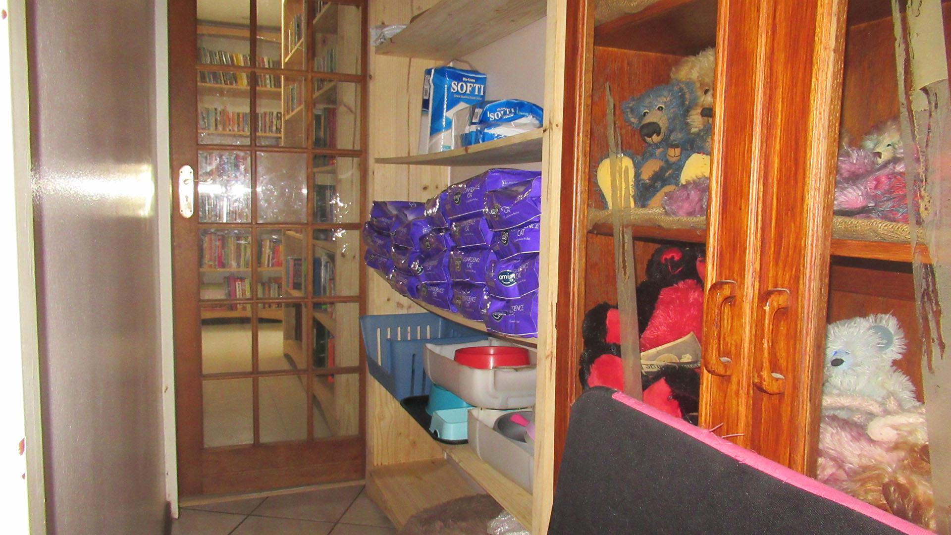 Spaces - 20 square meters of property in Constantia Kloof