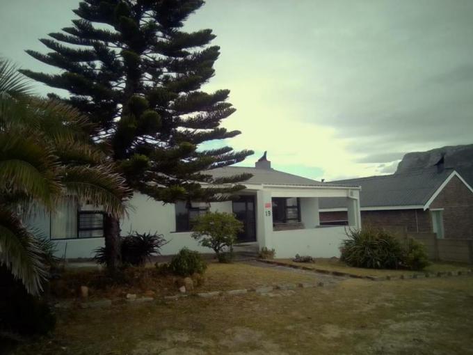 3 Bedroom House for Sale For Sale in Franskraal - MR702109