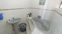 Main Bathroom - 5 square meters of property in Isipingo Beach