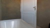 Bathroom 1 - 5 square meters of property in Protea Glen