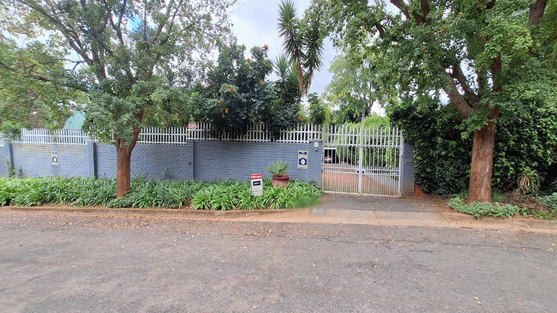 Front View of property in Greenside