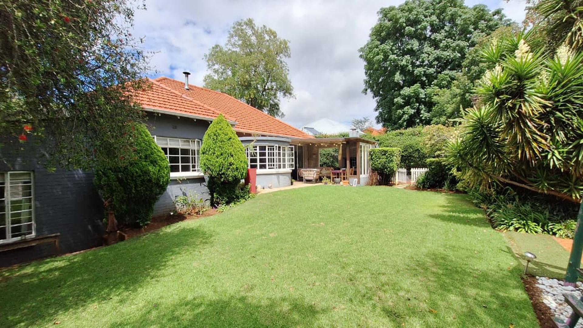 Front View of property in Greenside