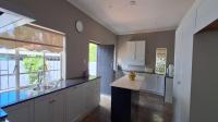 Kitchen - 30 square meters of property in Greenside