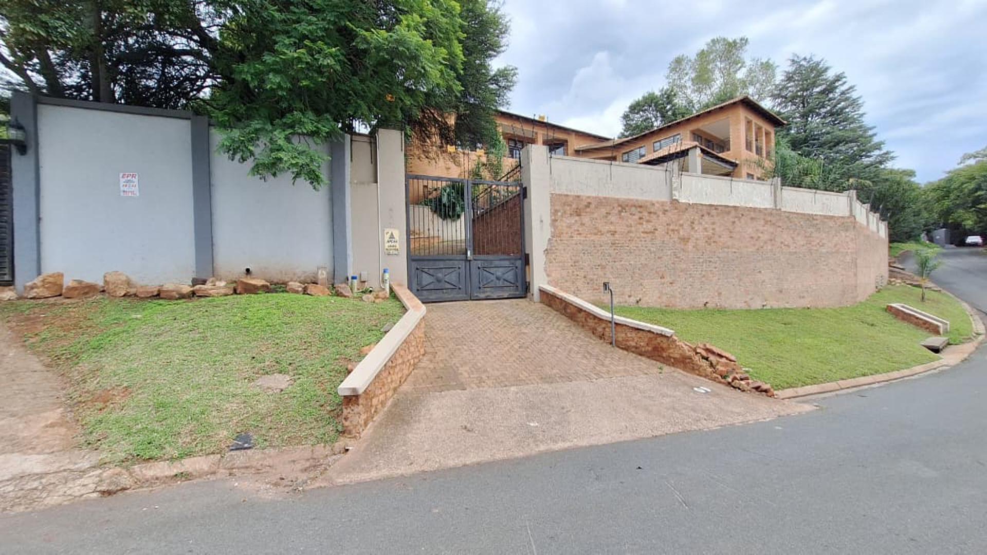 Front View of property in Rangeview