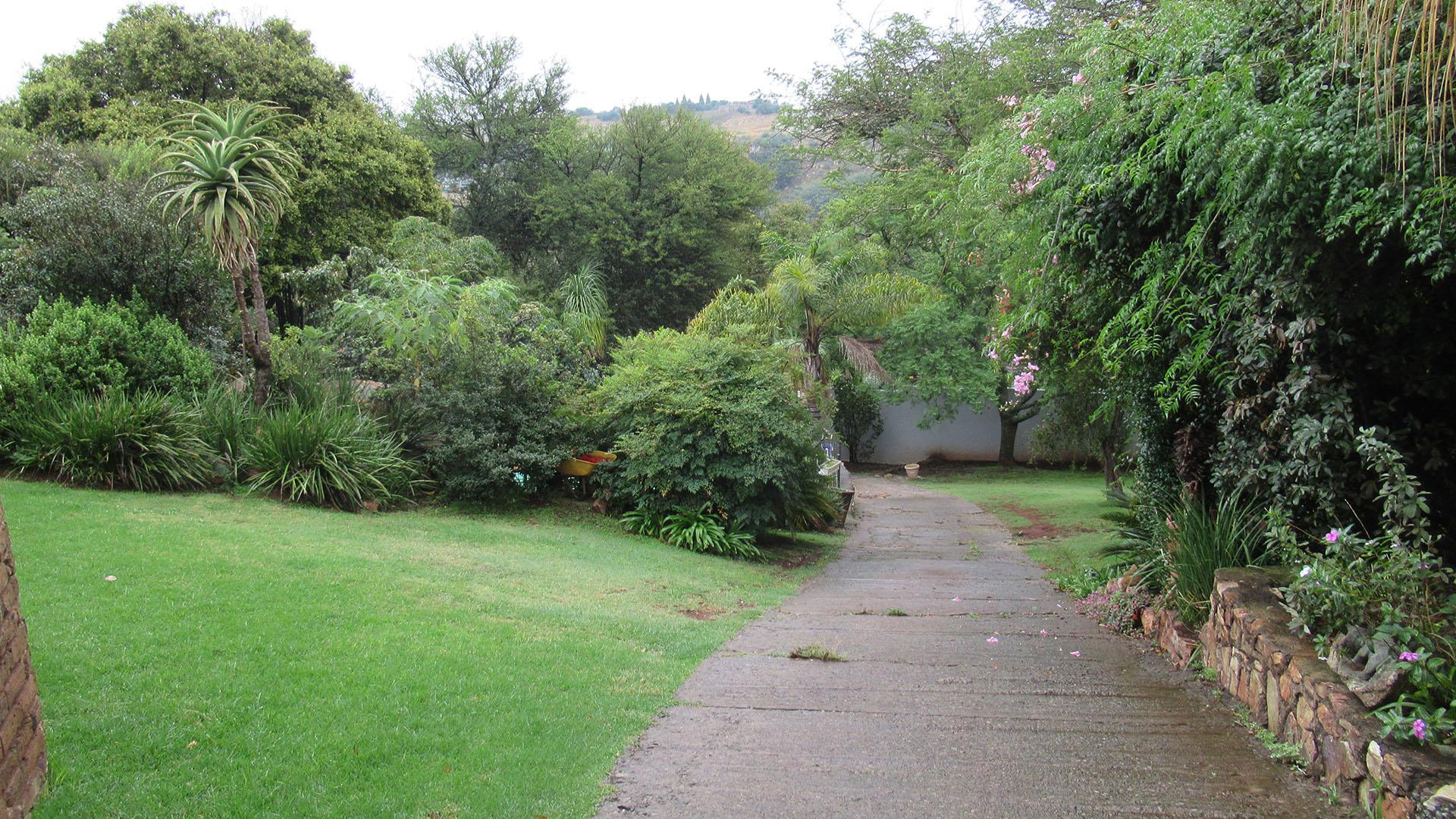 Front View of property in Rangeview