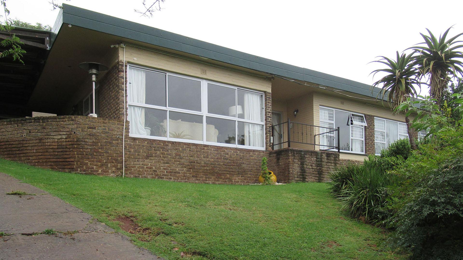 Front View of property in Rangeview