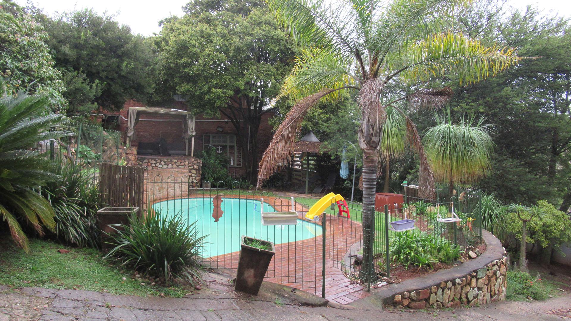 Front View of property in Rangeview