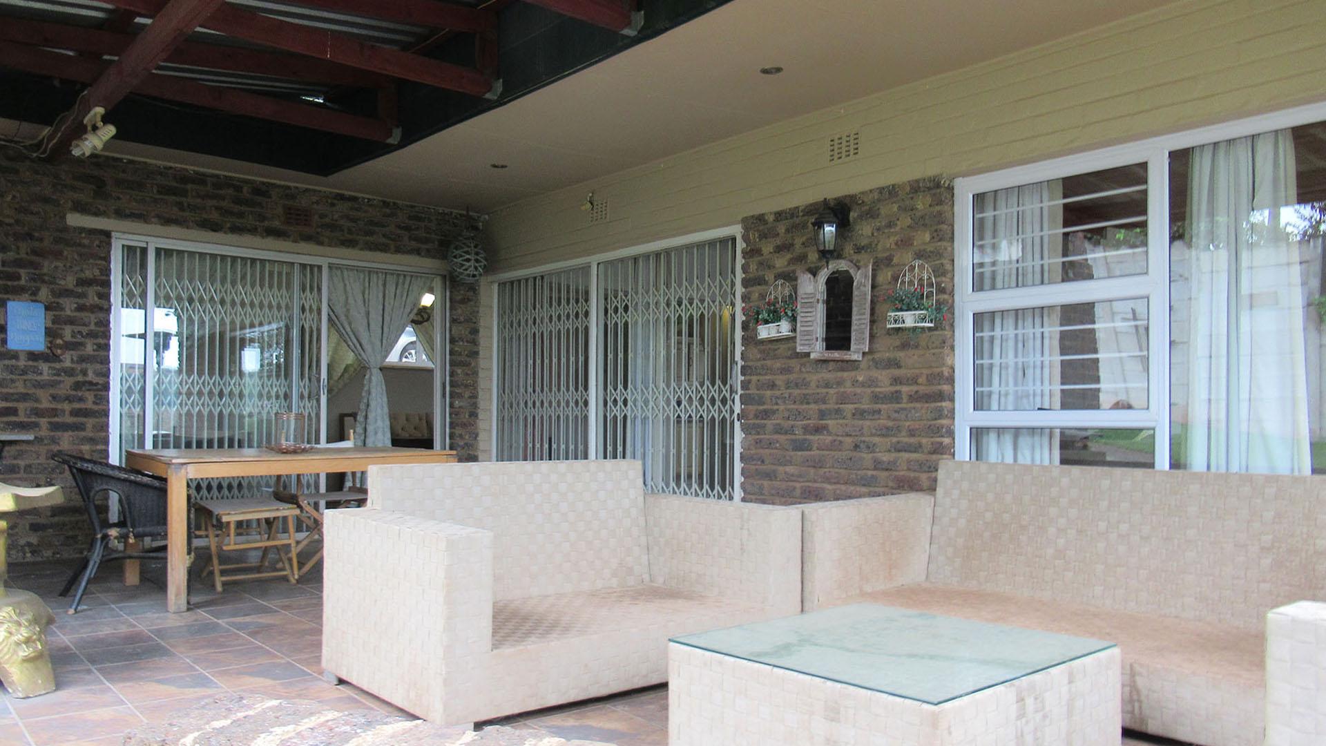 Spaces - 20 square meters of property in Rangeview