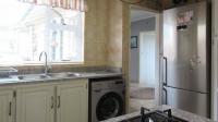 Kitchen - 34 square meters of property in Rangeview