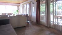 Lounges - 61 square meters of property in Rangeview