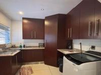  of property in Glenvista